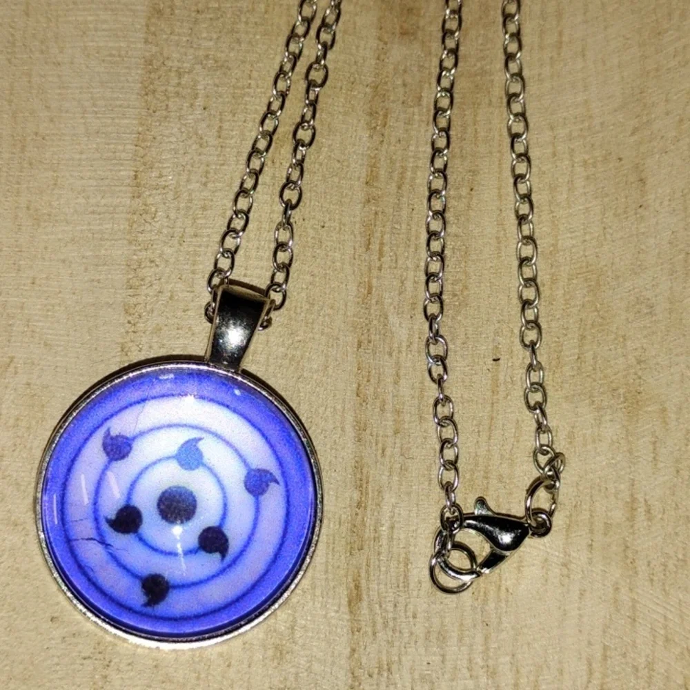 Silver Tone and Purple Pendant Necklace